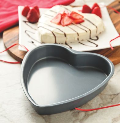 Fox Run Heart Pan 8" Non-Stick
