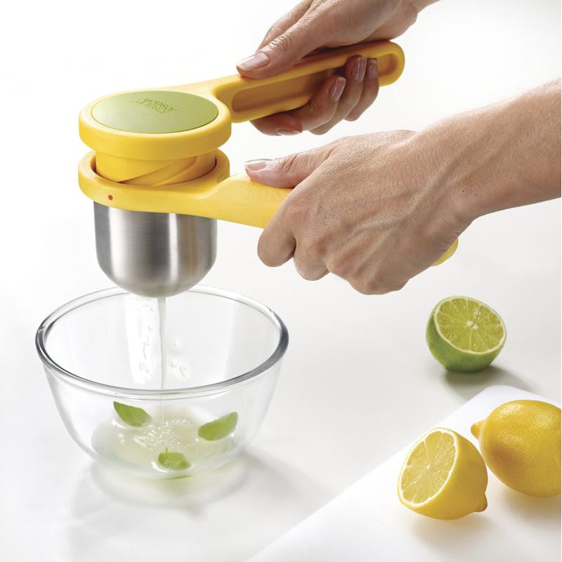 Citrus Juicer Helix™ by Joseph Joseph
Citrus Juicer Helix™ by Joseph Joseph